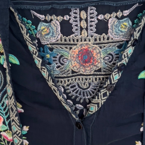 Johnny Was floral rayon embroidered tunic top sz XS blue multicolor buttons tie - Picture 12 of 16
